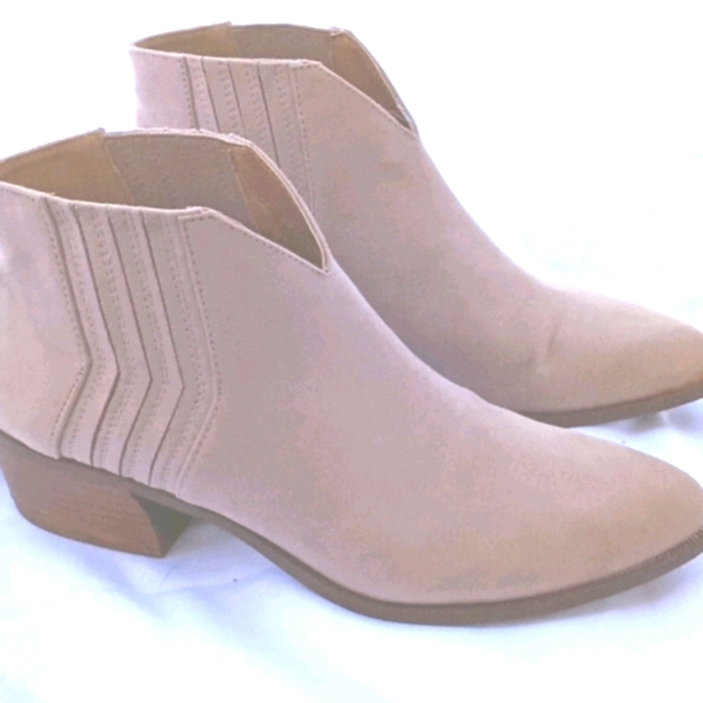 Biege Shoe Boots